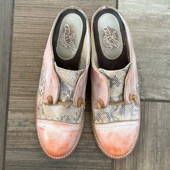 FREEBIRD BY STEVEN 'Malena' Mules Size 8 - Picture 4 of 10